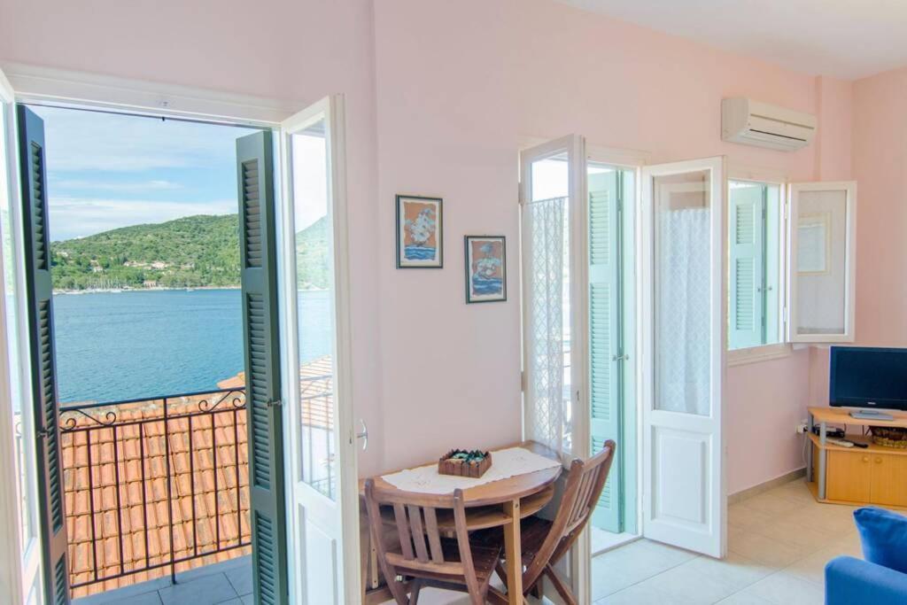 Appartement Amalia Sea View House à Vathy  Extérieur photo