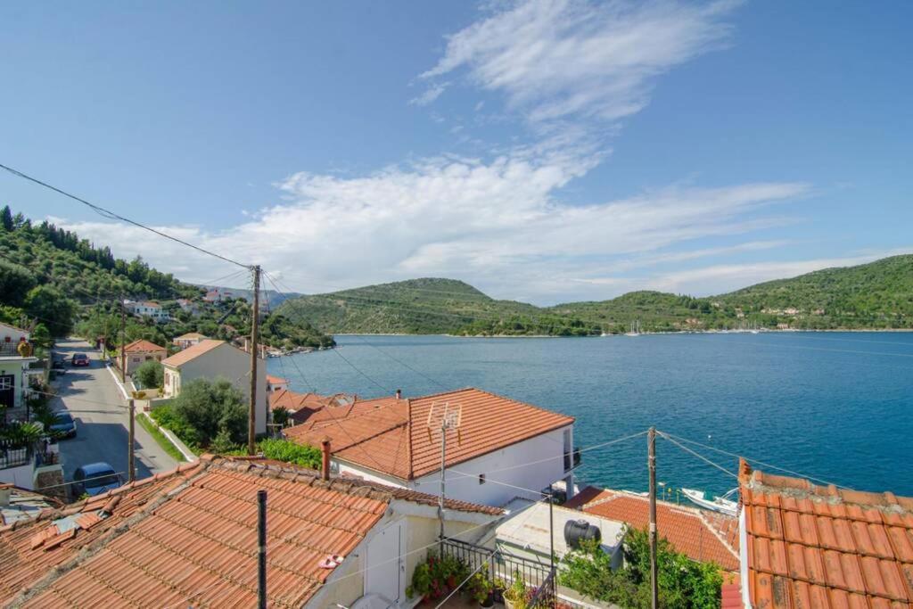 Appartement Amalia Sea View House à Vathy  Extérieur photo