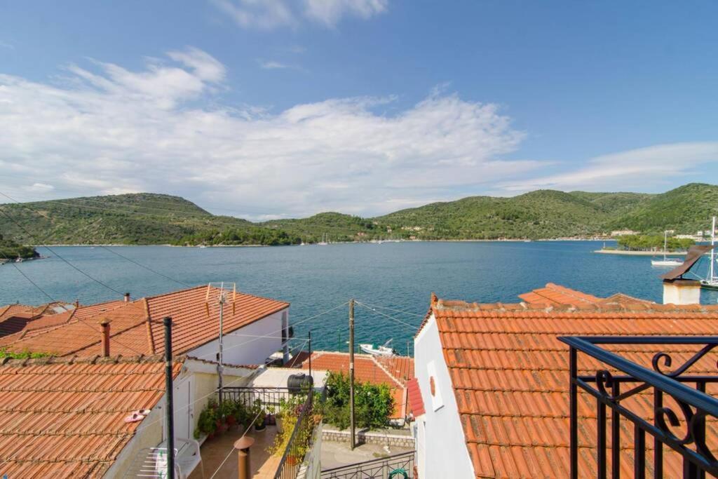 Appartement Amalia Sea View House à Vathy  Extérieur photo