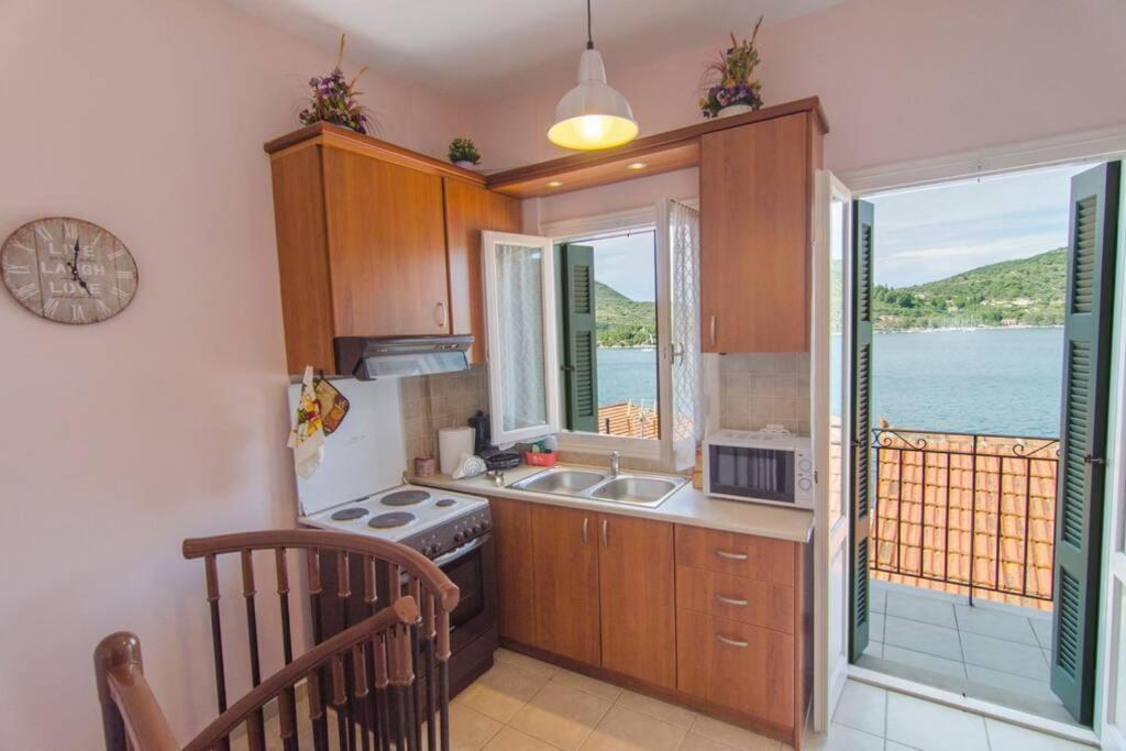 Appartement Amalia Sea View House à Vathy  Extérieur photo